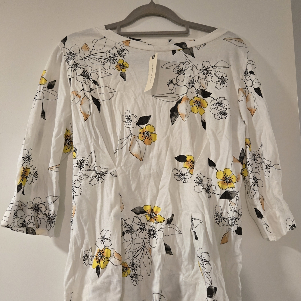 T.La Floral Long Sleeve Top - White and Yellow